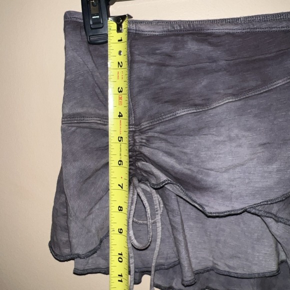 Y2K Mini Skirt Small Whimsigoth Grunge Fairy Goth  NWT BDG Urban Faded  Ruffles - Picture 11 of 13